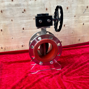 Stainless Steel Gear Operated Flanged Butterfly Valve — PVPeW 2026